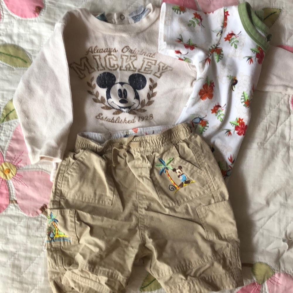 Tropical Disney outfit